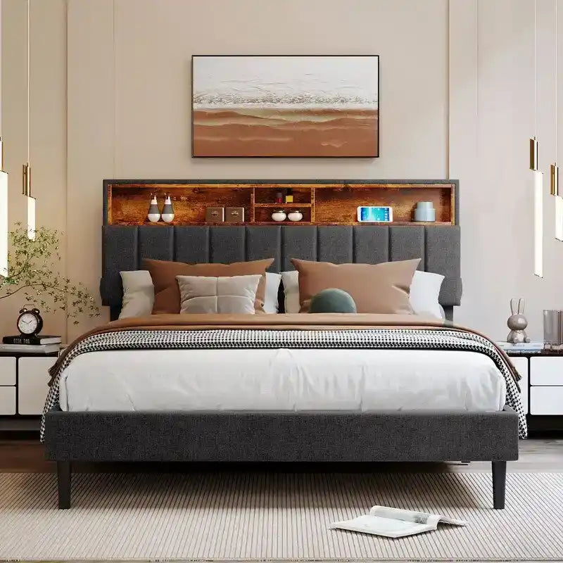 Letto a piattaforma in lino beige/marrone con testiera contenitore e stazione di ricarica – Queen/Full, 1–2 persone